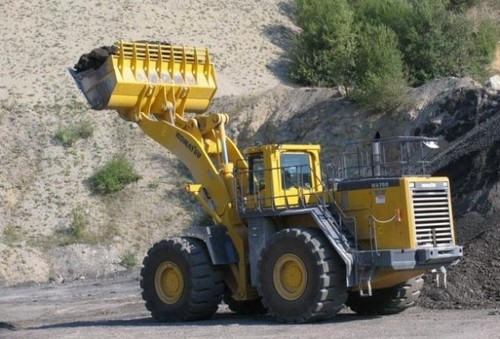 Product picture Komatsu WA700-3, WA700-3D Wheel Loader Service Repair Factory Manual INSTANT DOWNLOAD (SN: 50001 and up)
