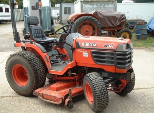 Product picture Kubota B2100E Tractor Illustrated Master Parts Manual INSTANT DOWNLOAD 