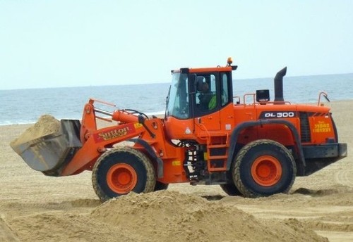Product picture Daewoo Doosan DL300 Wheel Loader Operation and Maintenance Manual INSTANT DOWNLOAD 