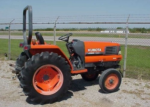 Product picture Kubota L2900 L3300 L3600 L4200 Tractor Operator Manual INSTANT DOWNLOAD 