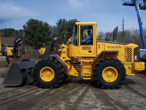 Product picture Volvo L70E Wheel Loader Service Parts Catalogue Manual INSTANT DOWNLOAD (SN: 21001-22957, 60001-61576, 71001-71337)