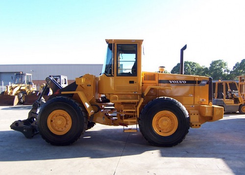 Product picture Volvo L90C OR Wheel Loader Service Parts Catalogue Manual INSTANT DOWNLOAD (SN: 36001-36023, 70060-80000)