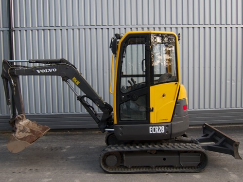 Product picture Volvo ECR28 Compact Excavator Service Repair Manual INSTANT DOWNLOAD 