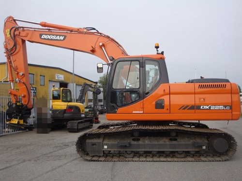Product picture DAEWOO DOOSAN DX225LC EXCAVATOR Service Parts Catalogue Manual INSTANT DOWNLOAD 
